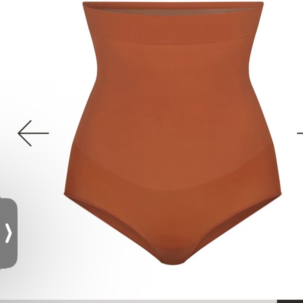 SKIMS High-Waist Shapewear Briefs - Bronze - Picture 3 of 6